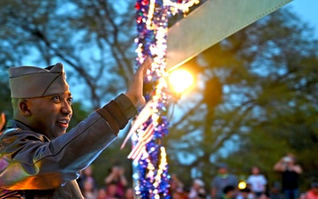 South Texas Reserve units participate in 2022 Flambeau Parade