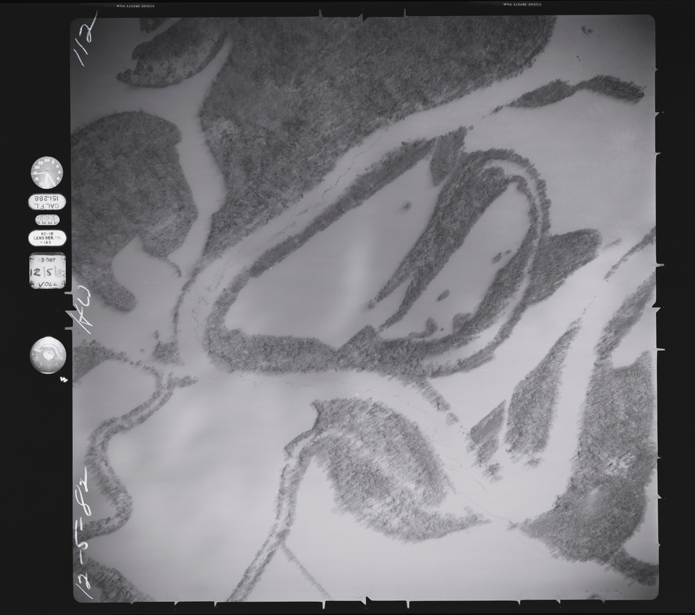 083280.025 - Big Island Mapping -- Barge Pileup @ Dam 2 -- Jacksonport Flood -- Black River Flooding -- Crystal Hill Tornado -- Lock &amp; Dam Highwater.332.1