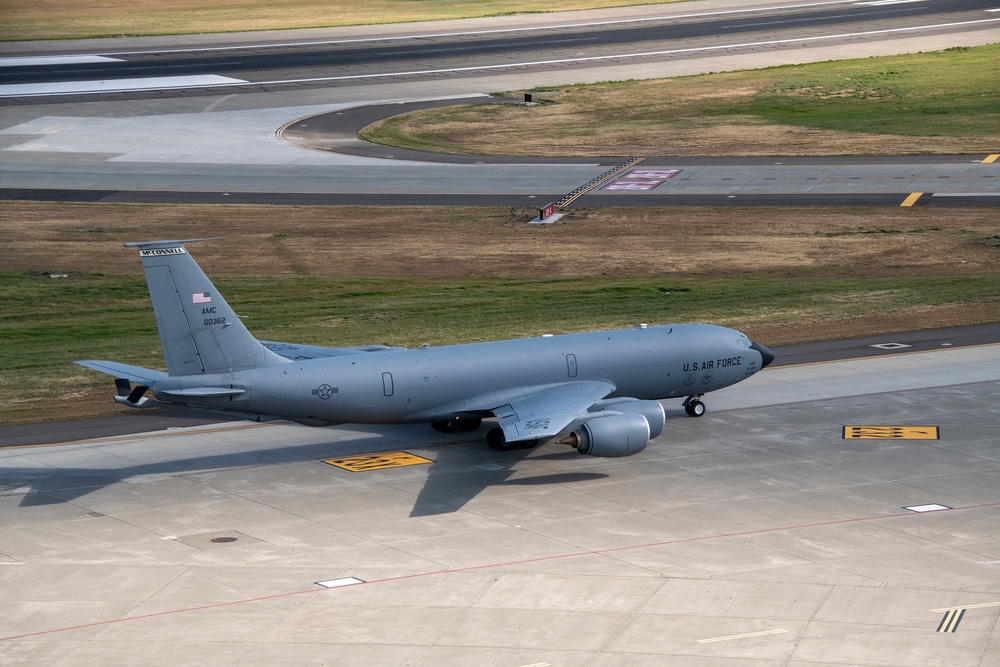 Travis AFB flight line images