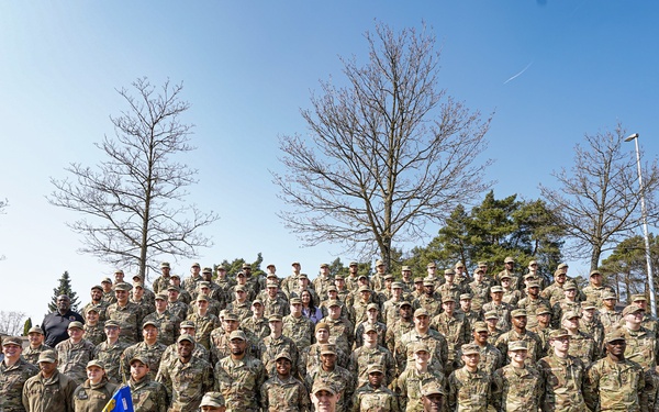 691st Cyberspace Operations Squadron takes Squadron photo