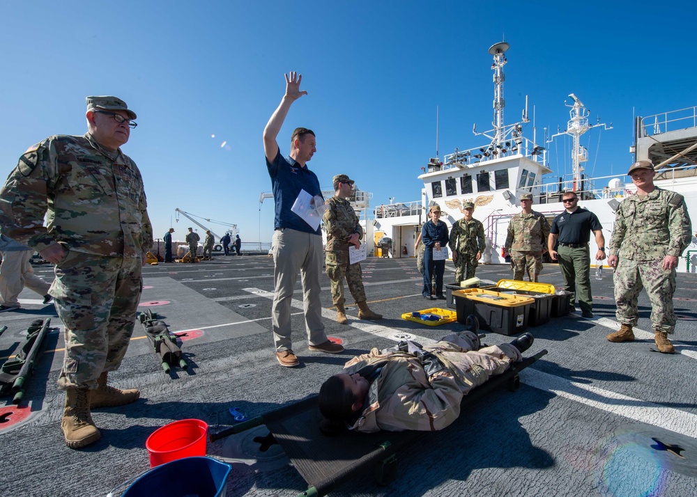 USNS Mercy (T-AH 19)