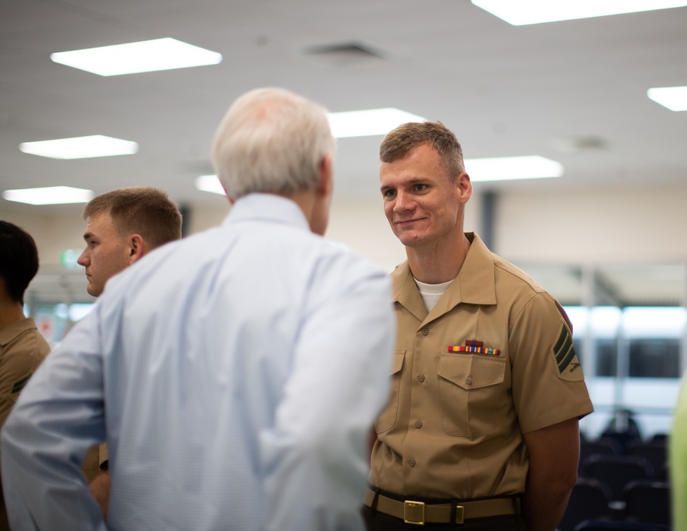 U.S. Senators Visit MRF-D 22 Marines and Sailors