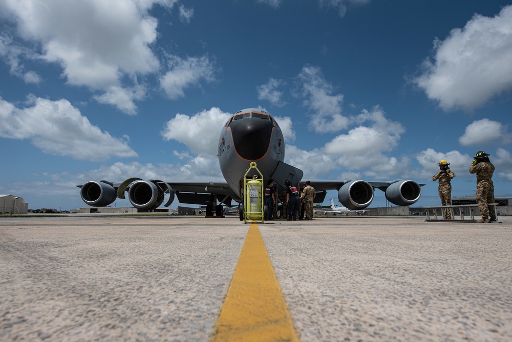 18th CES conducts KC-135 familiarization training