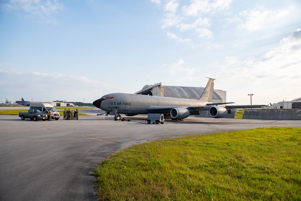 909th ARS perform versatile refueling