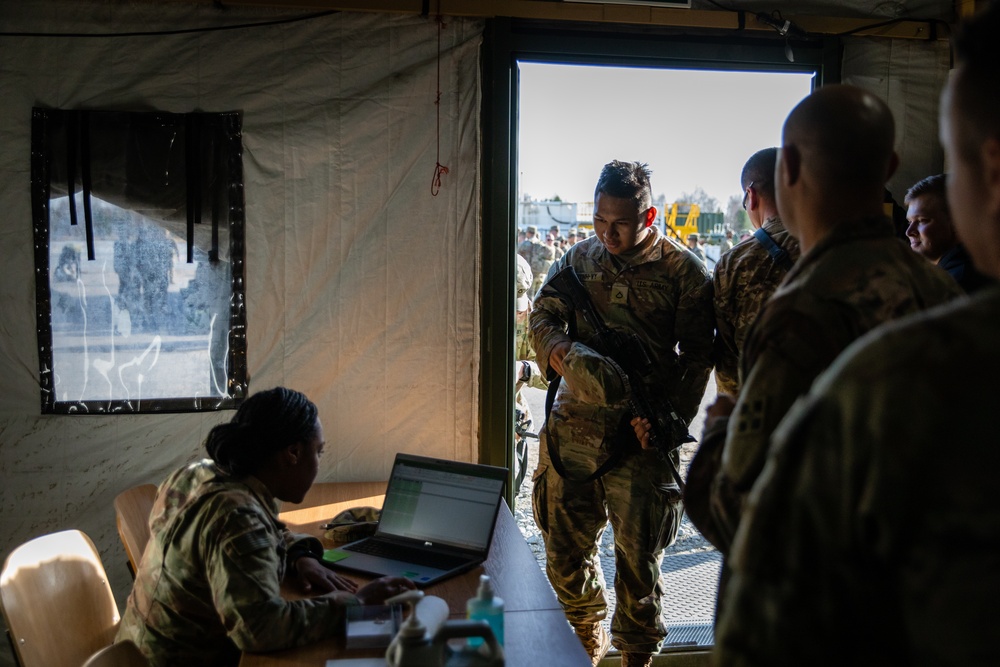 Additional 3-29 FA Soldiers arrive in Torun