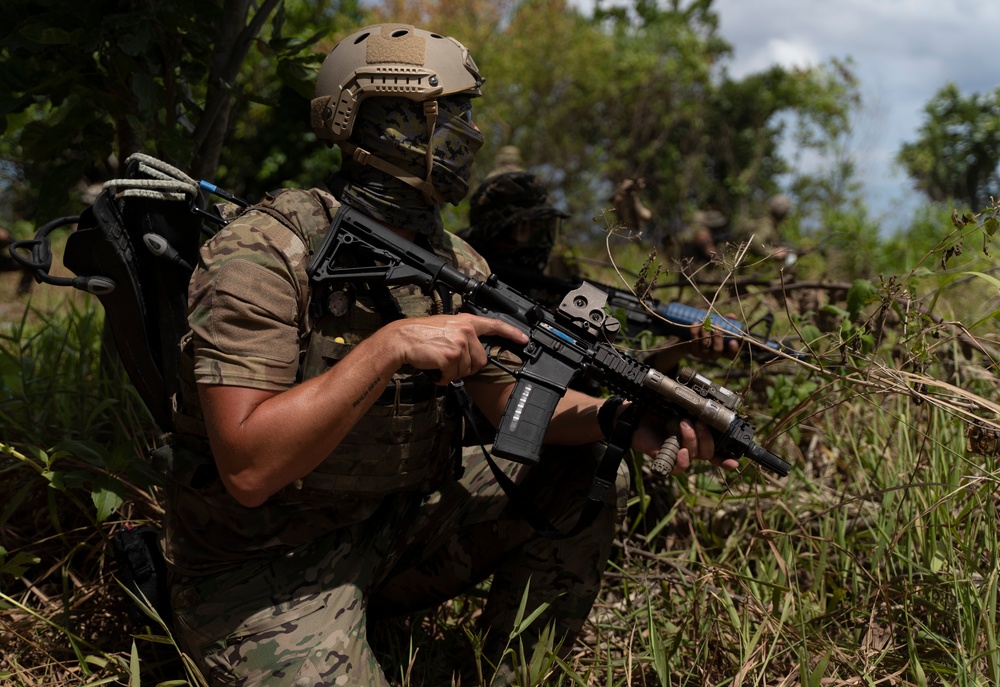 DVIDS - Images - Balikatan 22 Special Operations Amphibious Raid [Image ...