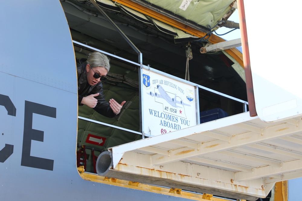 KC-135 orientation tour