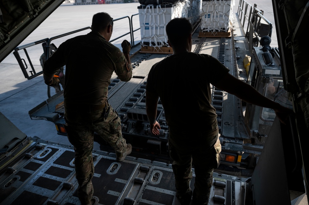 9th ESOS conducts airdrop above CENTCOM