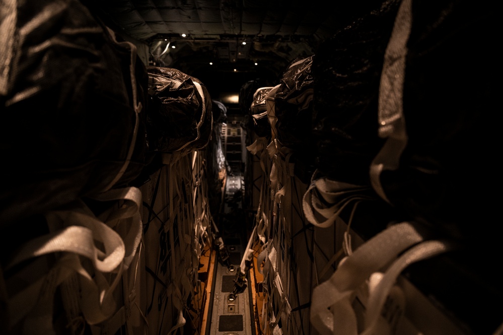9th ESOS conducts airdrop above CENTCOM
