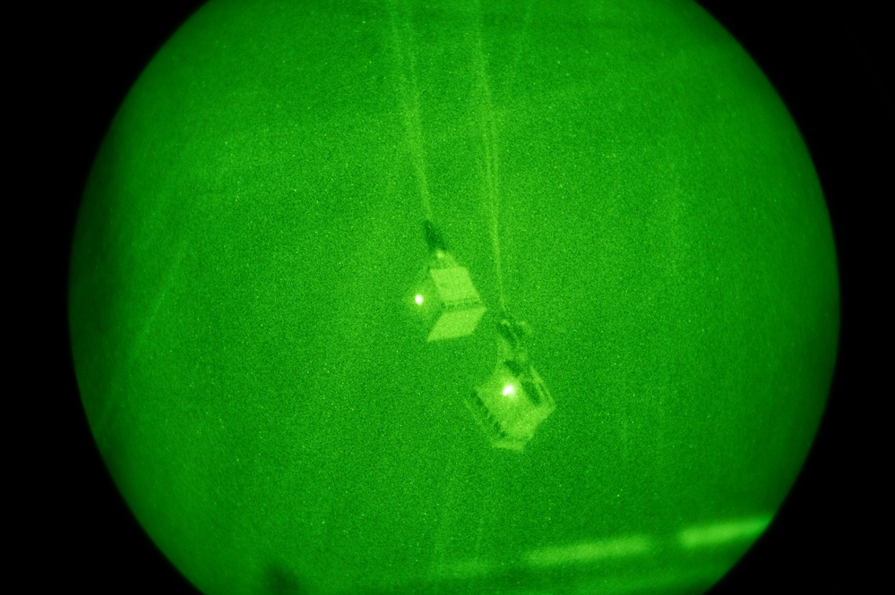 9th ESOS conducts airdrop above CENTCOM