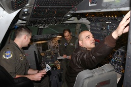 Testing the new E-4B flight simulator