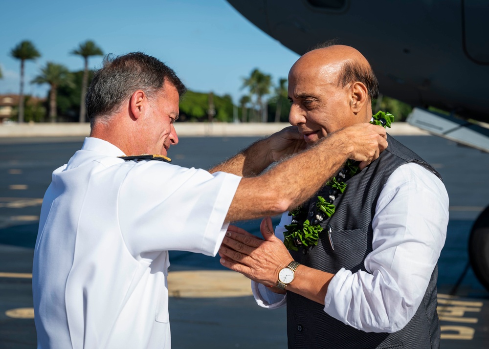 U.S. Indo-Pacific Command hosts the Indian Minister of Defense Rajnath Singh
