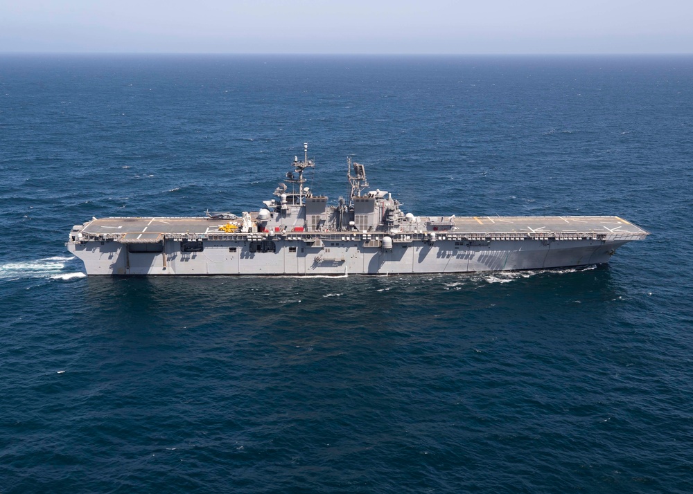 220413-N-TT639-1114