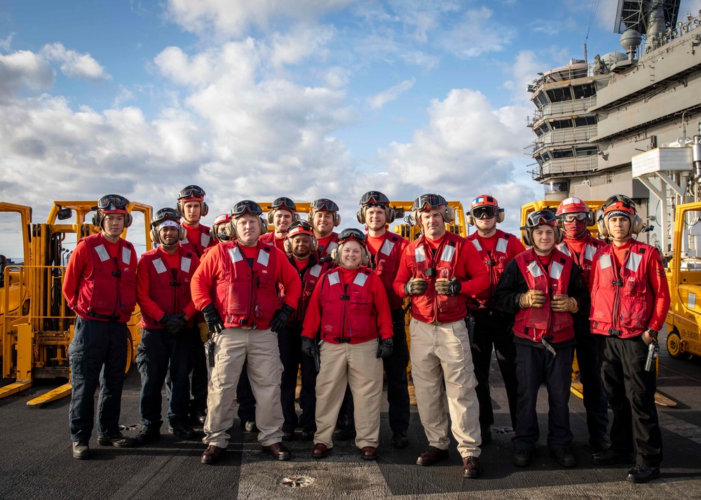 USS George H.W. Bush (CVN 77) Receives Ammunition