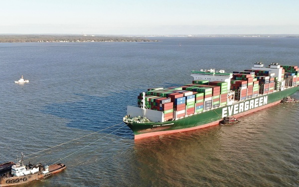 Grounded container vessel refloated in the Chesapeake Bay