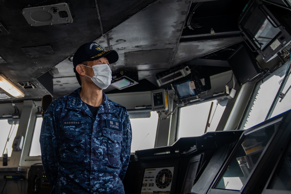 USS Ronald Reagan (CVN 76) Hosts Japan Maritime Self-Defense Force Vice Admiral