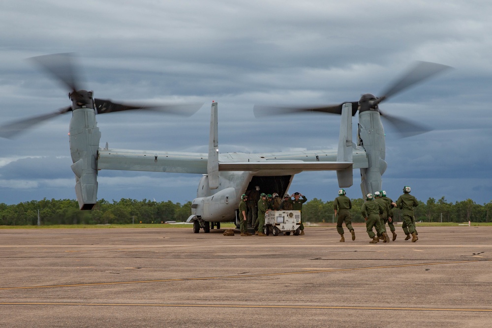 DVIDS - Images - MRF-D 22: Ospreys Conduct A Flight Formation [Image 4 ...