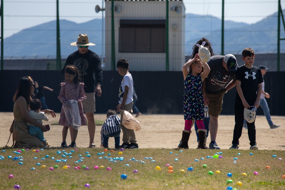 MCAS Iwakuni Chapel celebrates Easter with sunrise service, Easter egg hunt