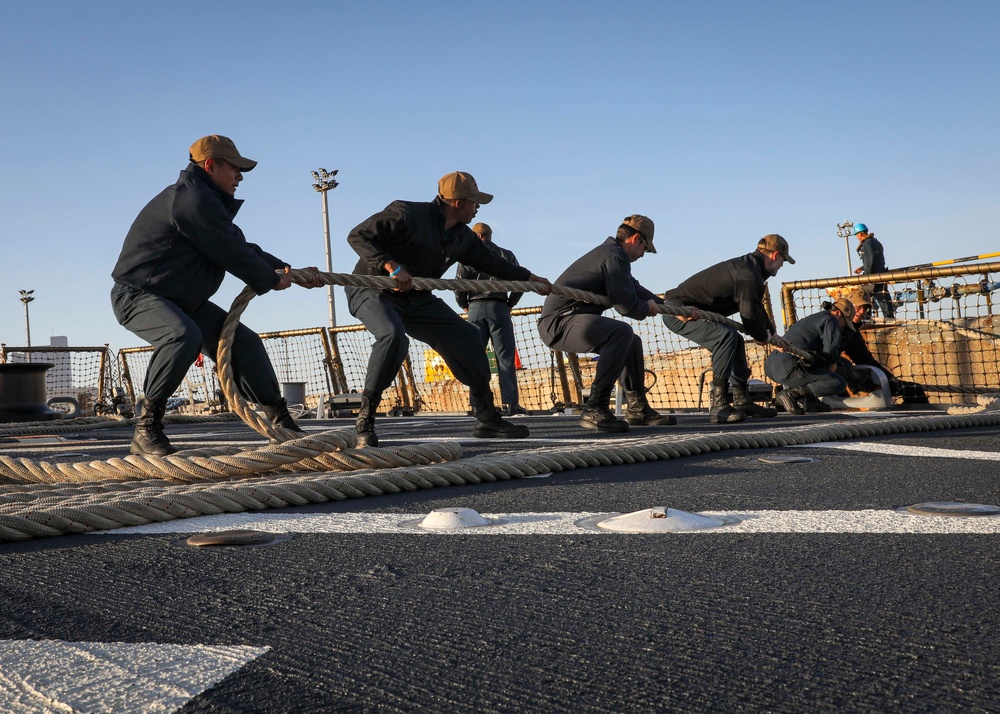 USS Porter (DDG 78) Returning Home