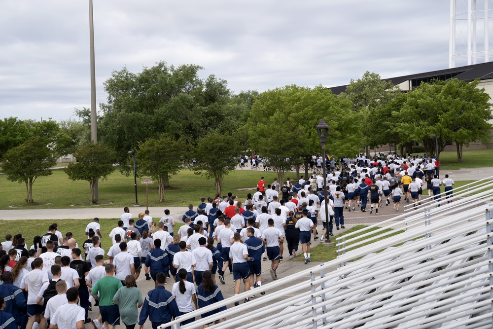 334th TRS runs remembrance 5k