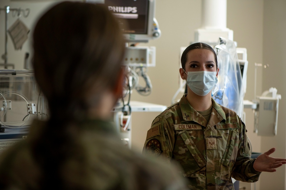 PACAF Surgeon General visits Team Kadena