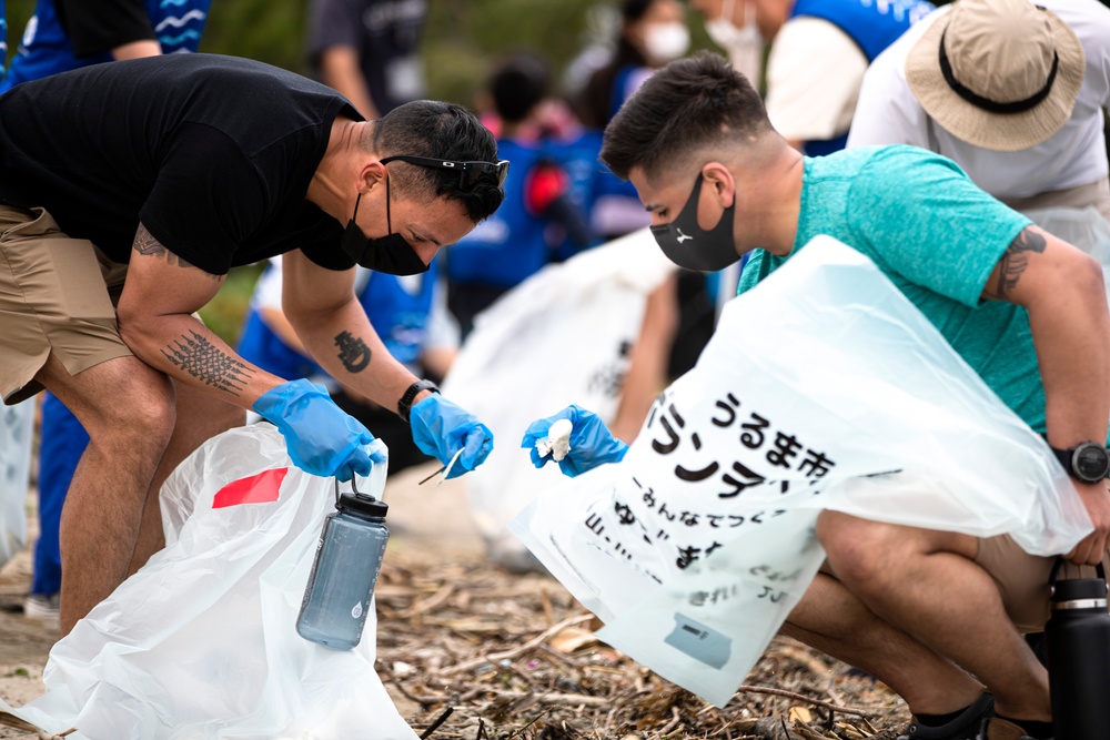 Teruma Beach Easter cleanup