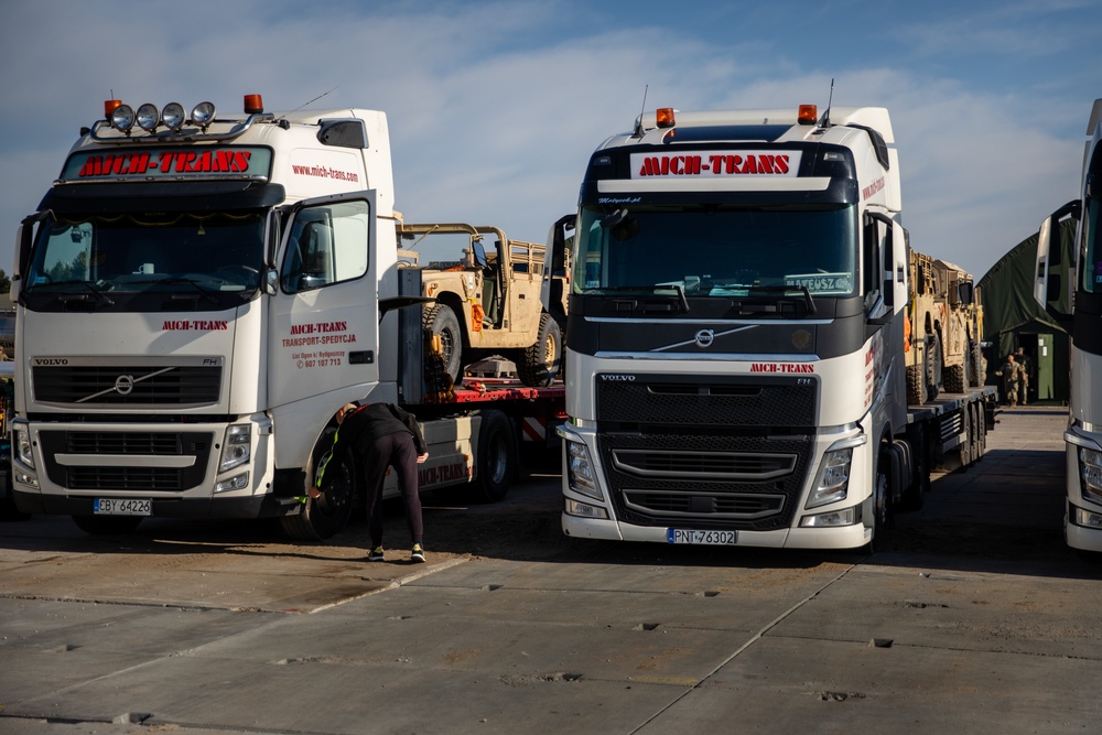 3-29 FA Vehicles Arrive in Torun