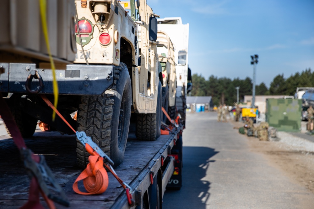 3-29 FA Vehicles Arrive in Torun