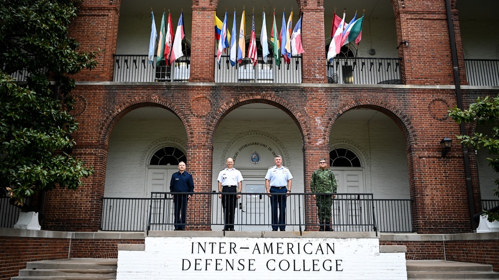 USCG Commandant Visits IADC, Speaks with Students