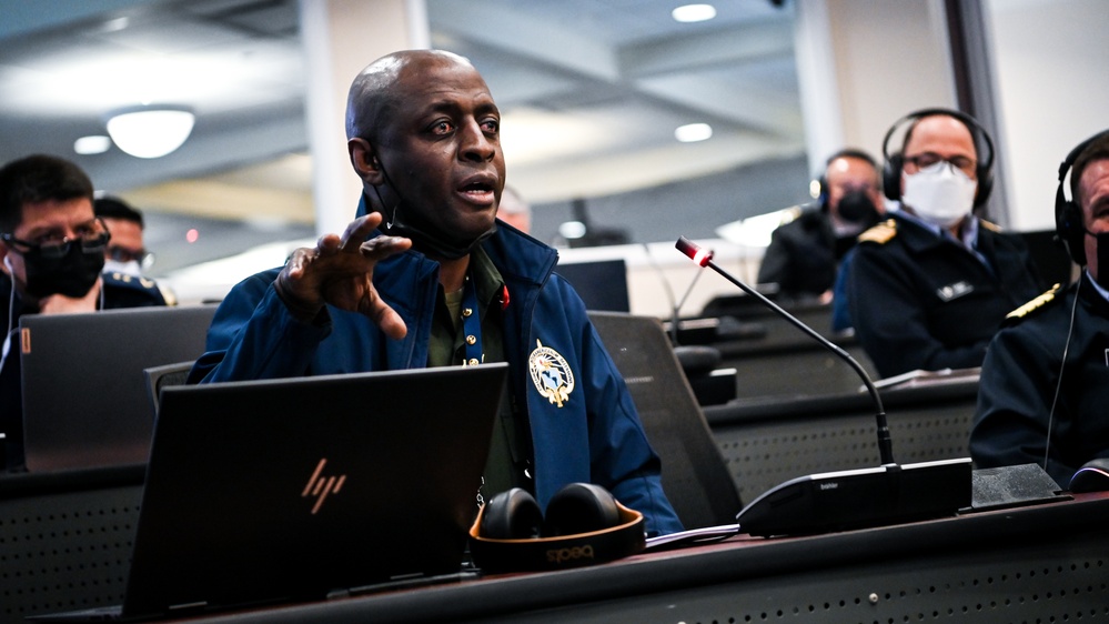 USCG Commandant Visits IADC, Speaks with Students