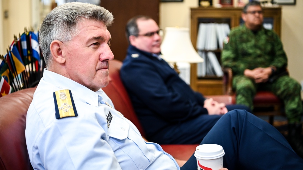 USCG Commandant Visits IADC, Speaks with Students