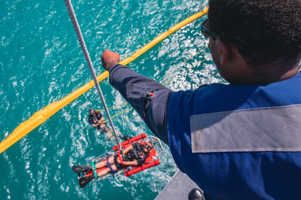 USS Billings Conducts SAR and Man Overboard Training