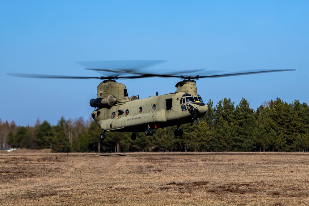 1-214th General Support Aviation Battalion Aerial Gunnery Qualification And Medical Evacuation Training