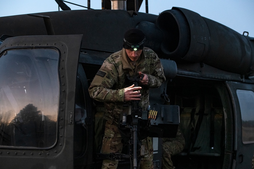 1-214th General Support Aviation Battalion Aerial Gunnery Qualification And Medical Evacuation Training