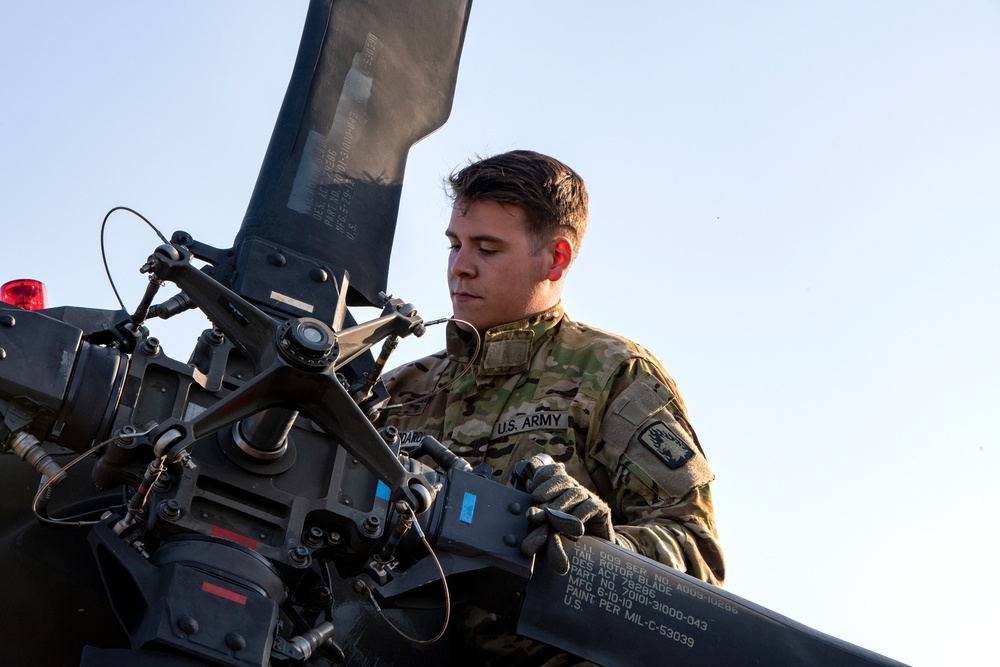 1-214th General Support Aviation Battalion Aerial Gunnery Qualification And Medical Evacuation Training
