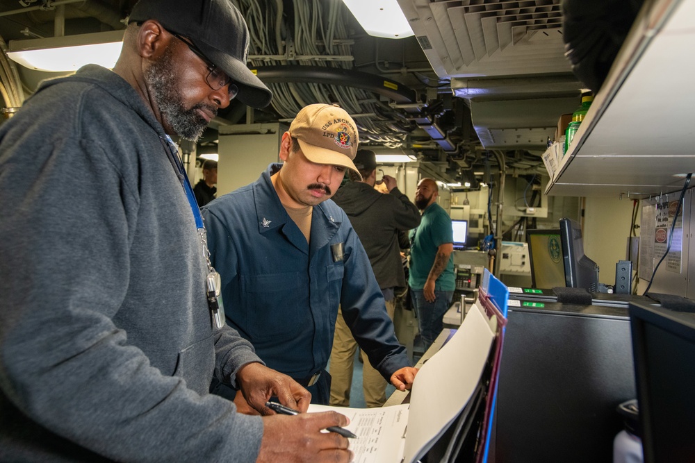 USS Anchorage (LPD 23) visits Port Hueneme for service, crew training