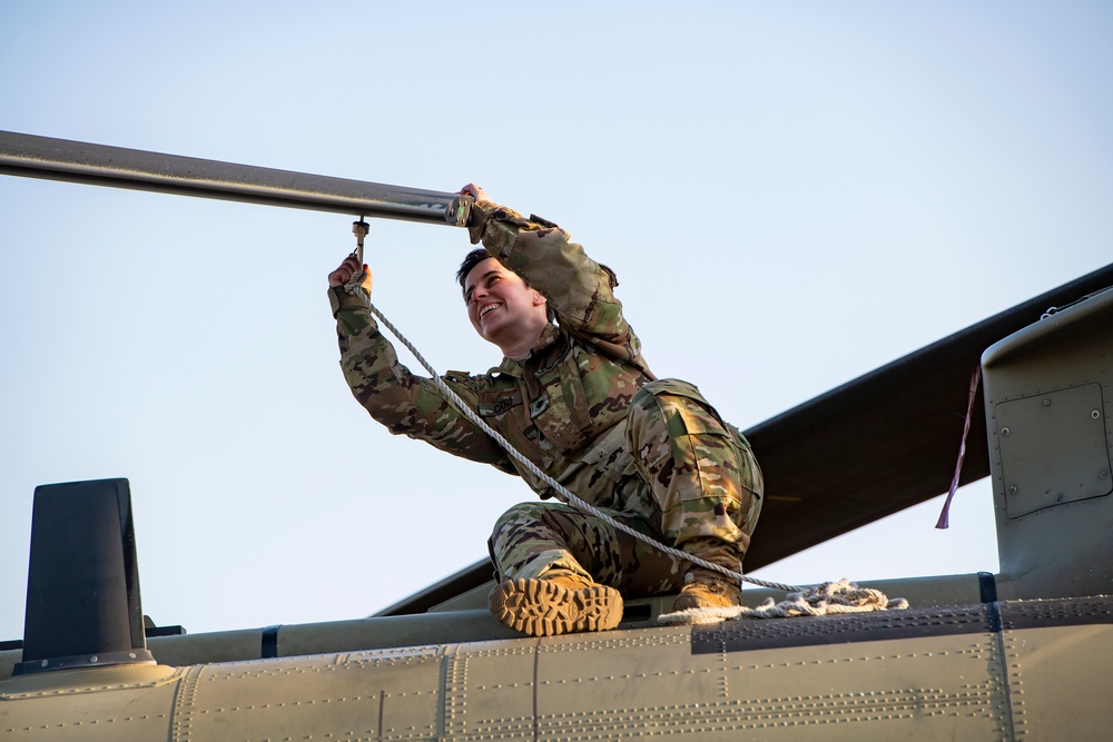 1-214th General Support Aviation Battalion Aerial Gunnery Qualification And Medical Evacuation Training