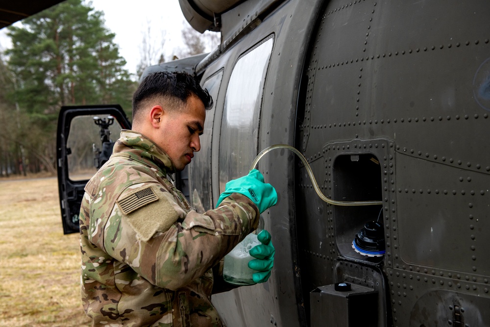 1-214th General Support Aviation Battalion Aerial Gunnery Qualification And Medical Evacuation Training