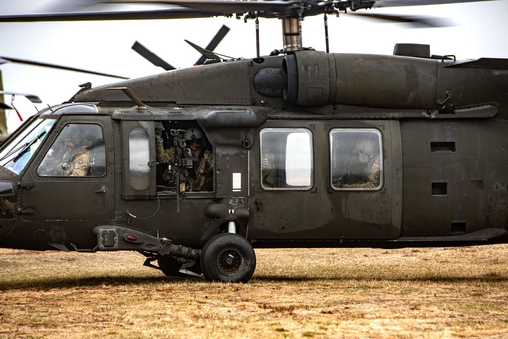 1-214th General Support Aviation Battalion Aerial Gunnery Qualification And Medical Evacuation Training
