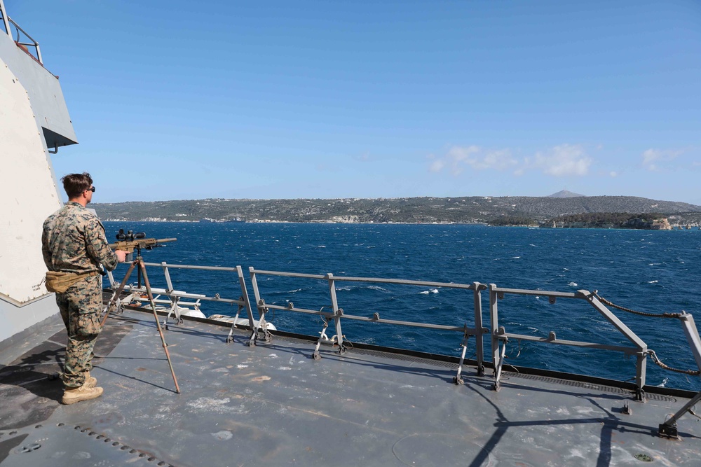 USS Ross enters port in Souda Bay, Greece