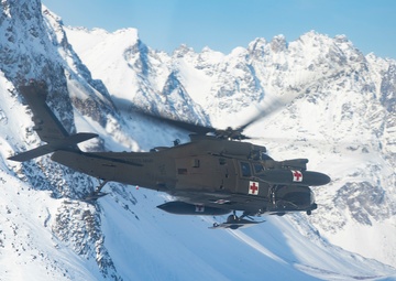 The 2-211th General Support Aviation Battalion flies to Bethel for annual training