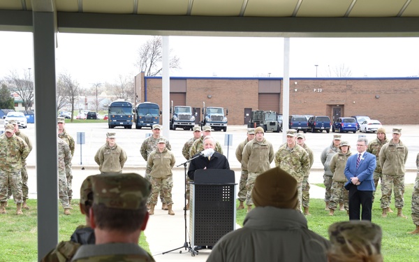 Sen. Dick Durbin Visits 183d Wing