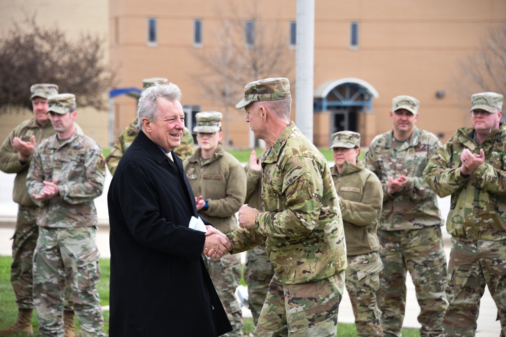 Sen. Dick Durbin Visits 183d Wing