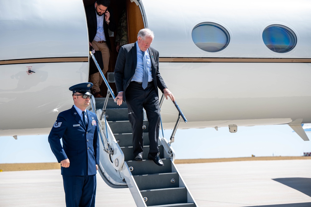 SECAF Lands At Buckley SFB