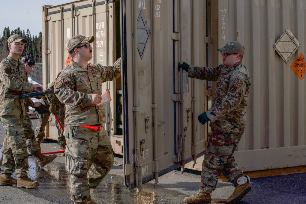 3rd MUNS receives munitions, largest Air Force barge operation