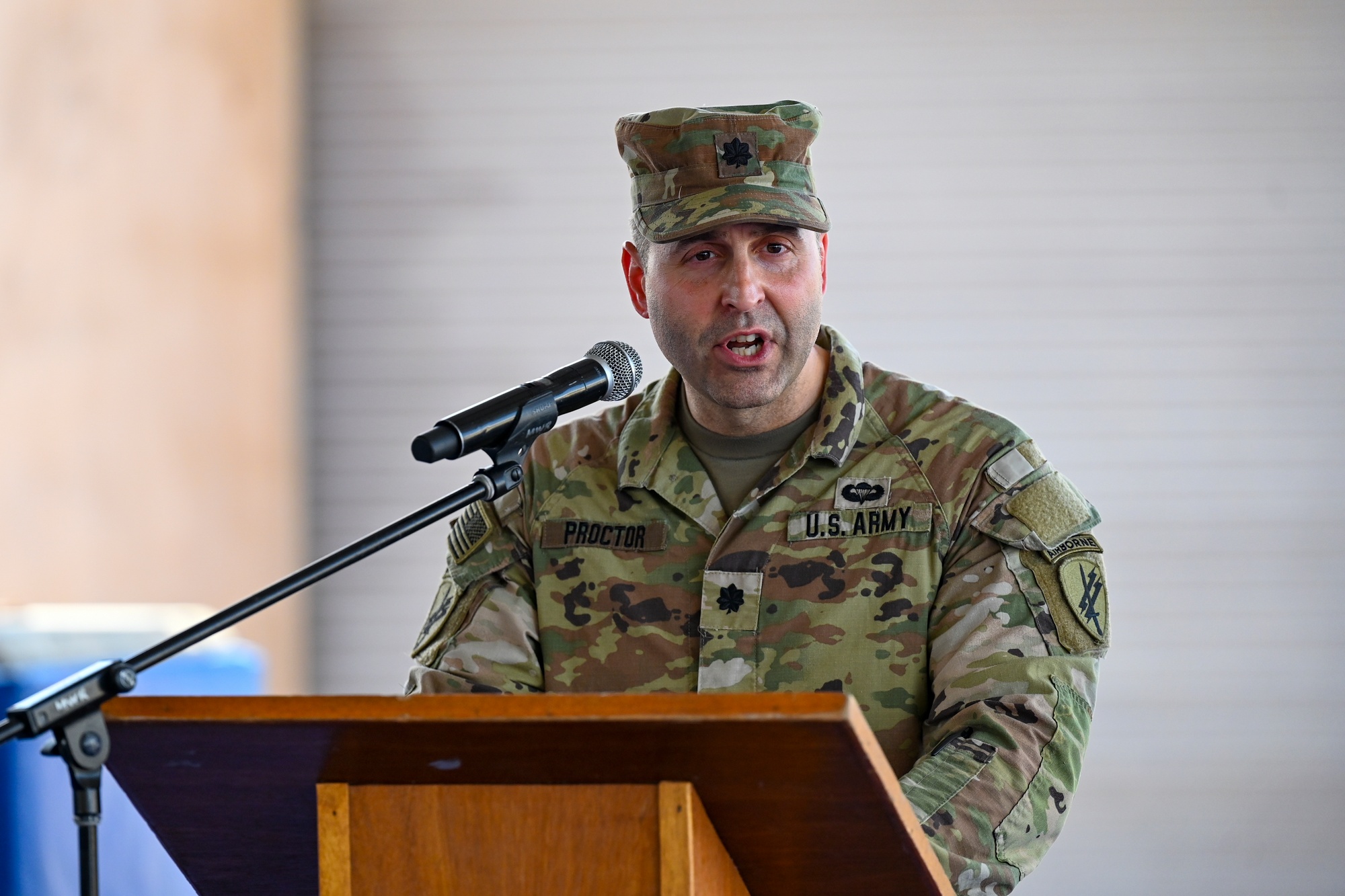 送料無料の通販 DVIDS - Images - 411th CAB assumes CJTF-HOA Civil Affairs バッグ