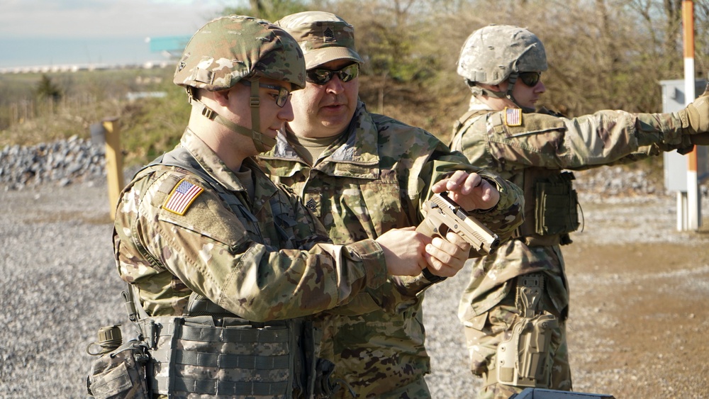Pennsylvania Army Best Warrior Competition: Weapon qualification