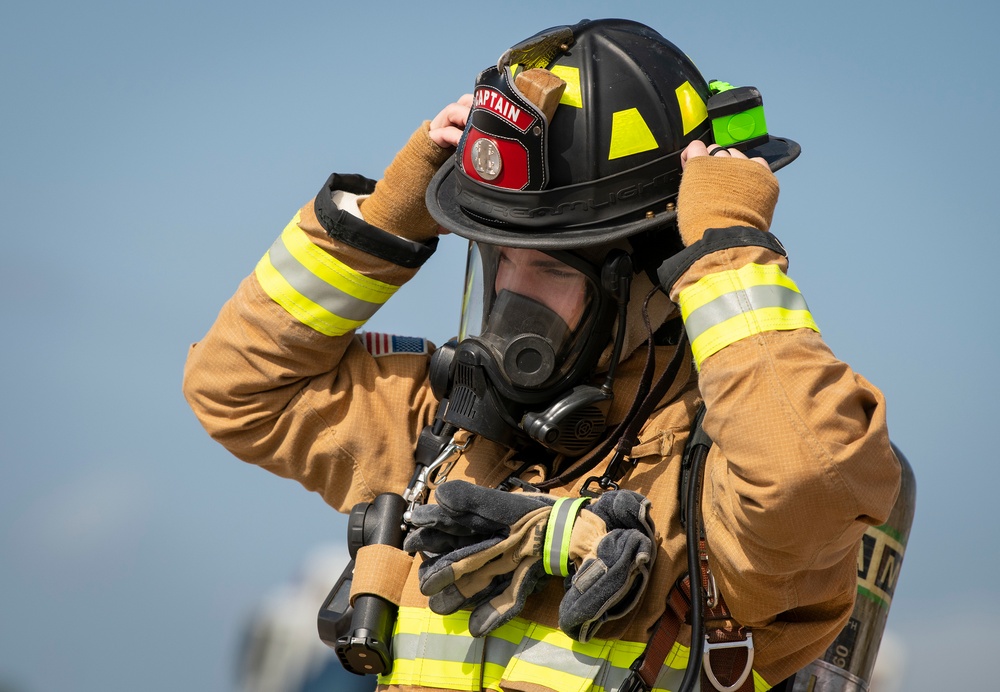 Structural fire training:  Gear up