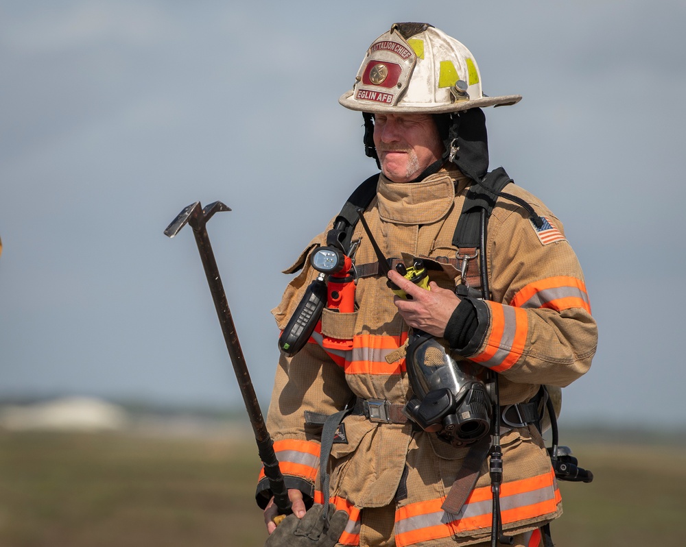 Structural fire training:  Gear up