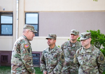 Lt. Gen. Thurgood visits 4-60th ADA